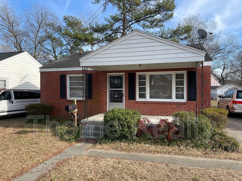 2 Bedroom Brick House property image
