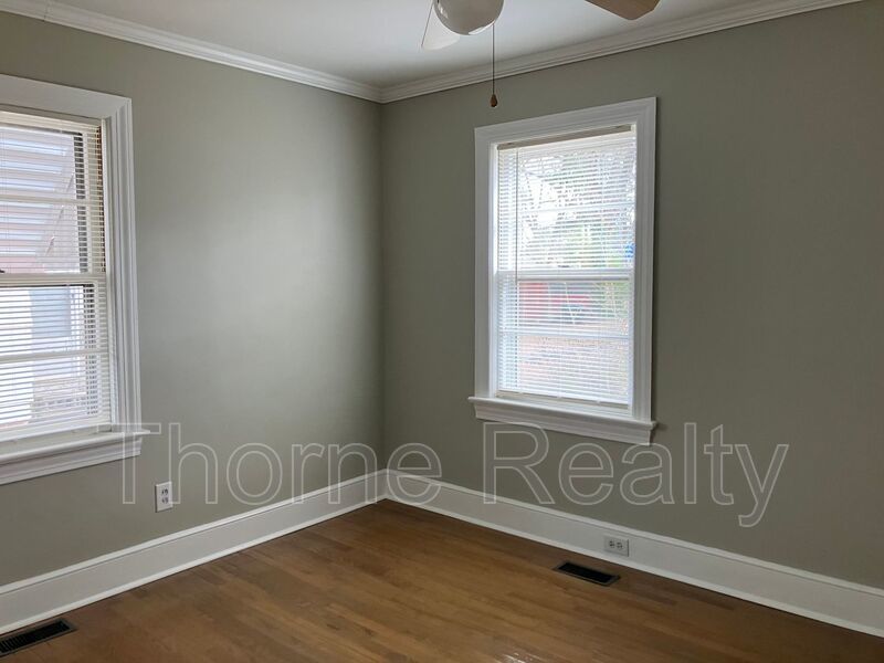 2 Bedroom Brick House property image