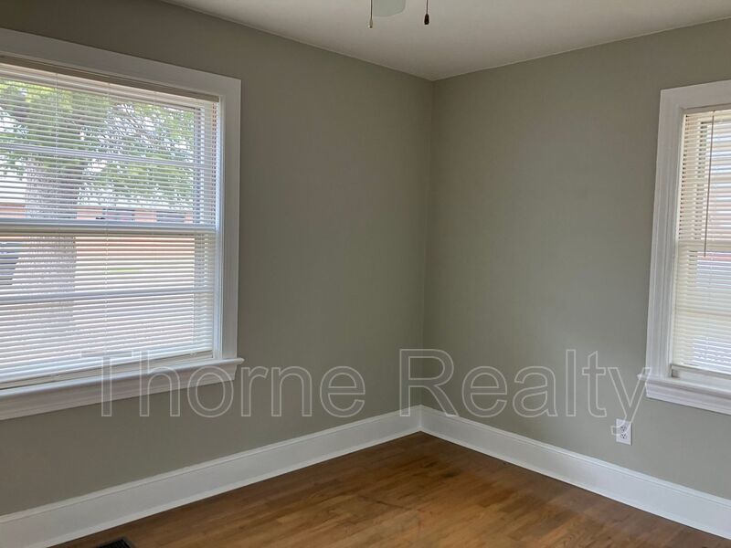 2 Bedroom Brick House property image