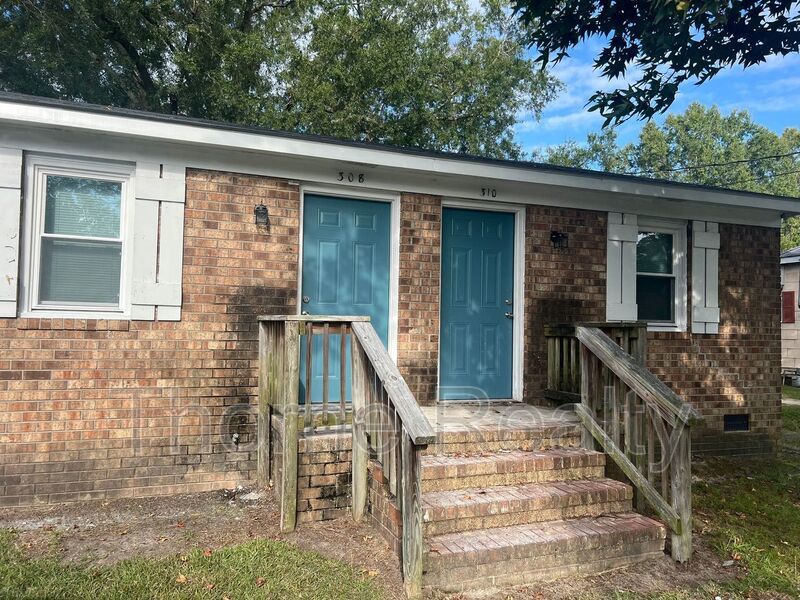 1 Bedroom Duplex - November Rent Special $99 property image