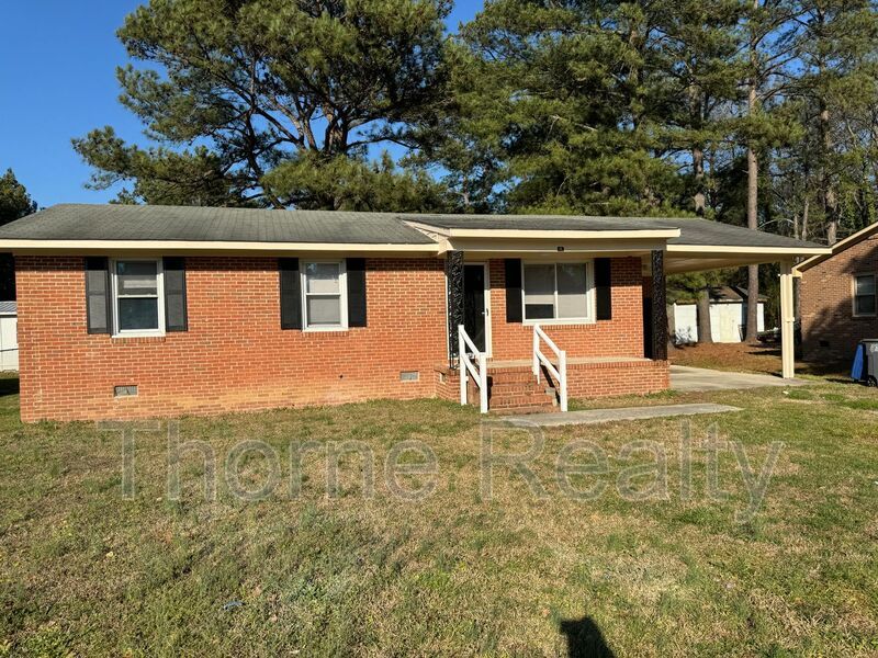 115 Daniels Avenue Battleboro, NC 27809 Thorne Realty