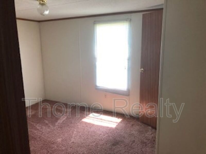 2 Bedroom Singlewide near Pinetops Hilltop Mobile Home Park property image