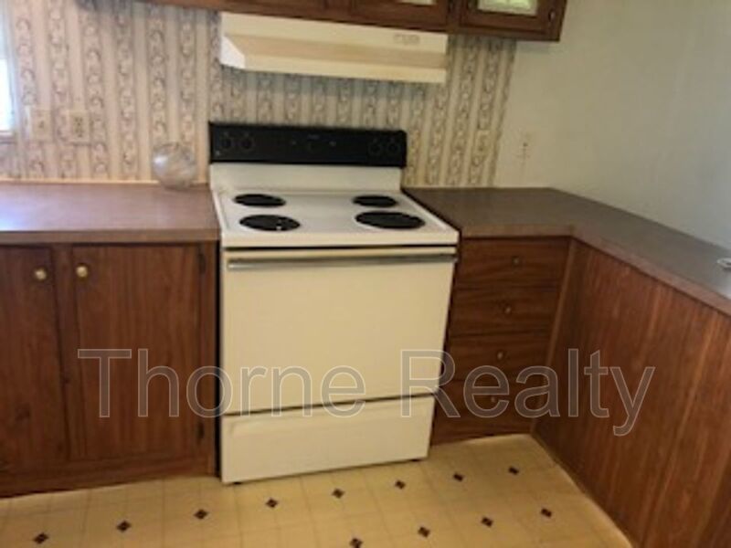 2 Bedroom Singlewide near Pinetops Hilltop Mobile Home Park property image