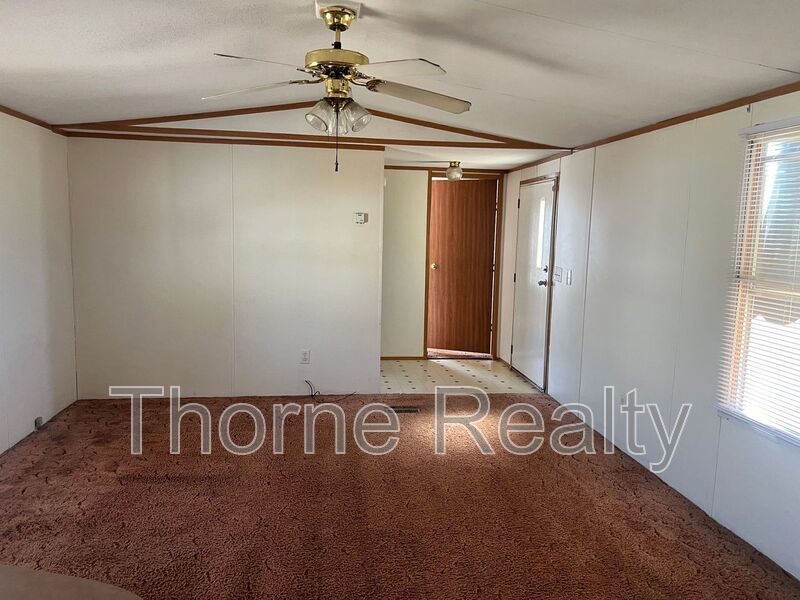 2 Bedroom Singlewide near Pinetops Hilltop Mobile Home Park property image