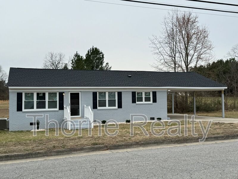 1225 Bethlehem Rd Rocky Mount, NC 27803 Thorne Realty