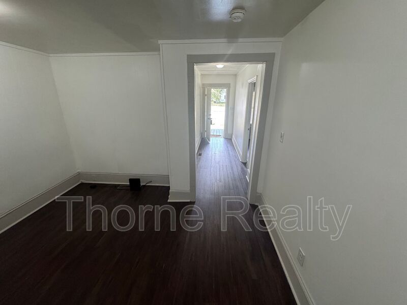 2 Bedroom Duplex - Move In Special property image