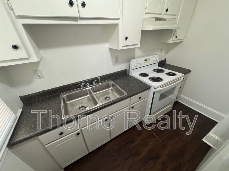 2 Bedroom Duplex - Move In Special property image