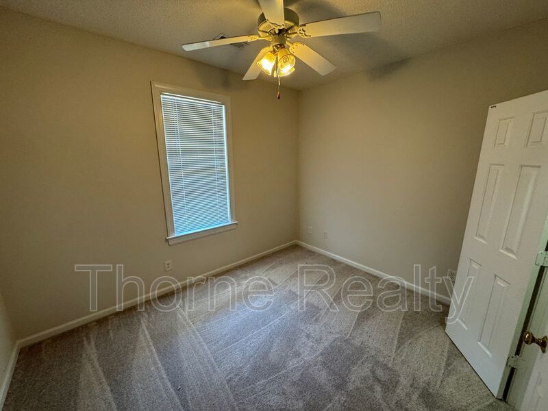 2 Bedroom Duplex off Hunter Hill Road - Rarely Available - Cul de Sac location property image