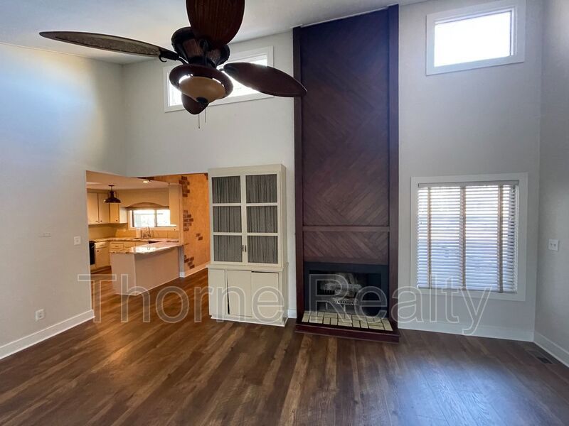 3 Bedroom 3 Bath Beauty on Golf Course with Wet Bar and Storage Building property image