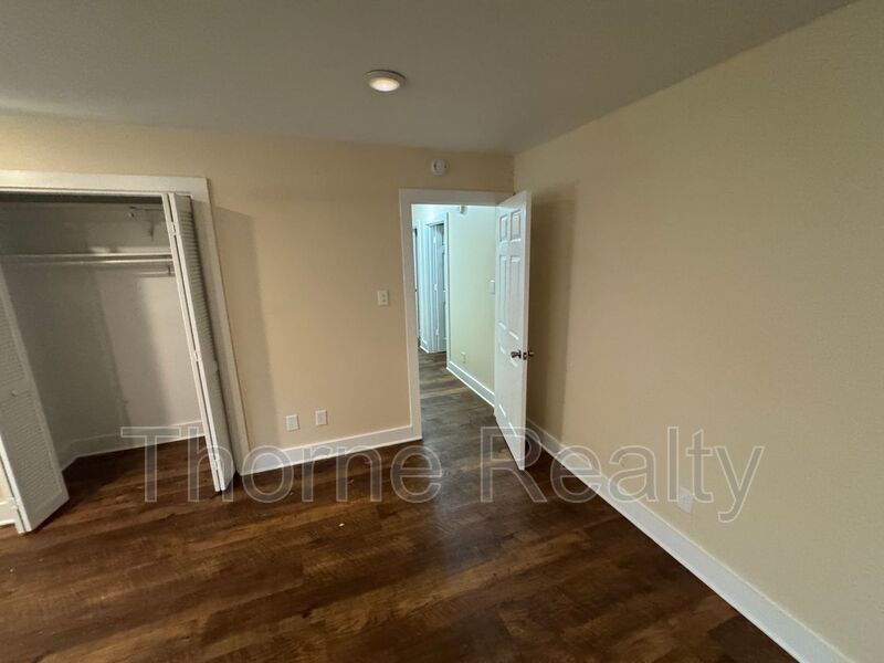 3 Bedroom 3 Bath Beauty on Golf Course with Wet Bar and Storage Building property image