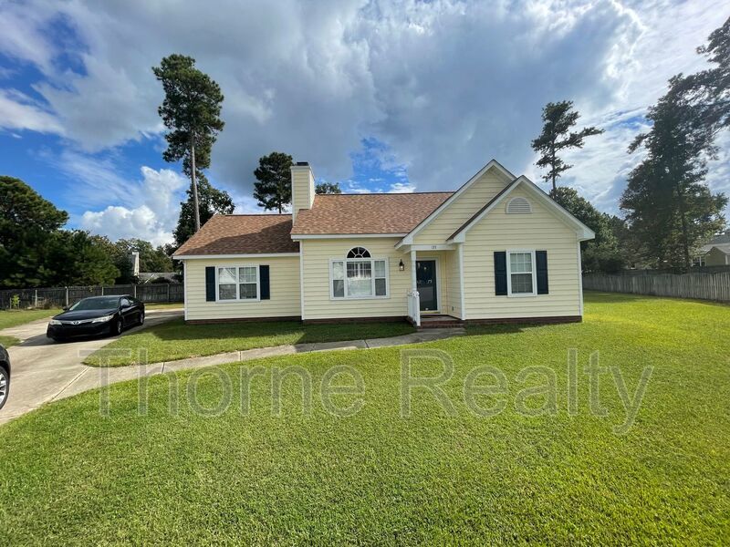 3 Bedroom 2 Bath Single Family House - Fenced back yard - Cul de Sac location property image