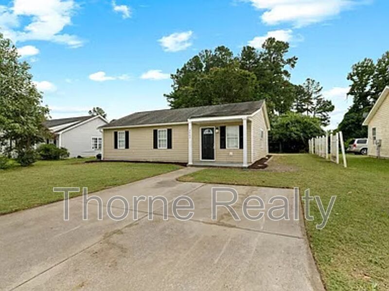 3 Bedroom House in Flagmarsh Hills property image