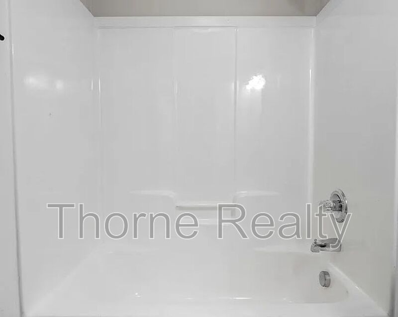 3 Bedroom House in Flagmarsh Hills property image