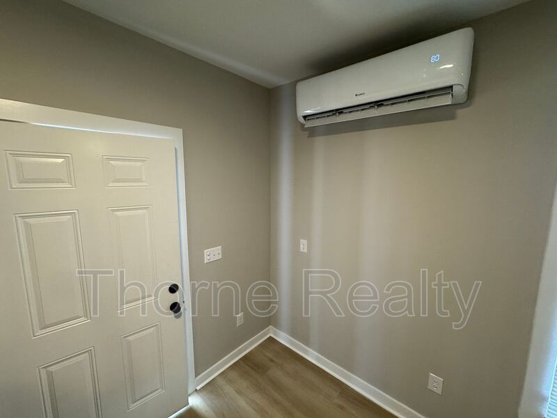 Like New 1 Bedroom Duplex - Walk to Rocky Mount Mills property image