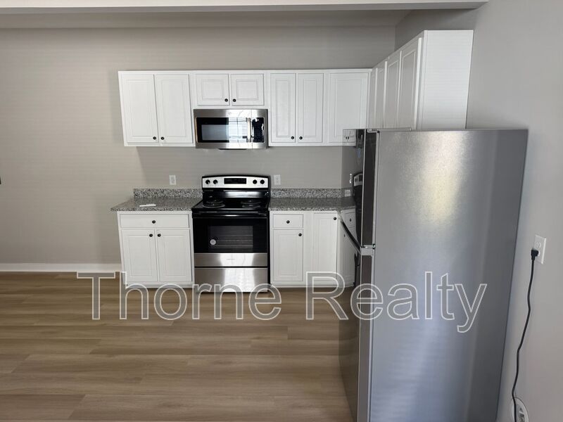 Like New 1 Bedroom Duplex - Walk to Rocky Mount Mills property image