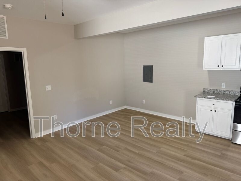 Like New 1 Bedroom Duplex - Walk to Rocky Mount Mills property image