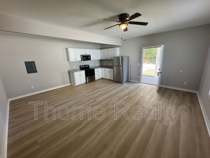 Like New 1 Bedroom Duplex - Walk to Rocky Mount Mills property image