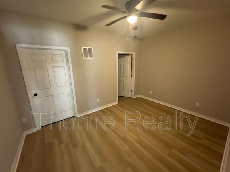Like New 1 Bedroom Duplex - Walk to Rocky Mount Mills property image