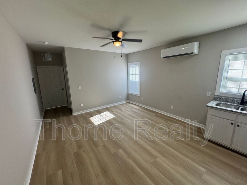 Like New 1 Bedroom Duplex - Walk to Rocky Mount Mills property image