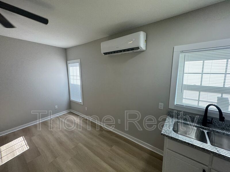 Like New 1 Bedroom Duplex - Walk to Rocky Mount Mills property image