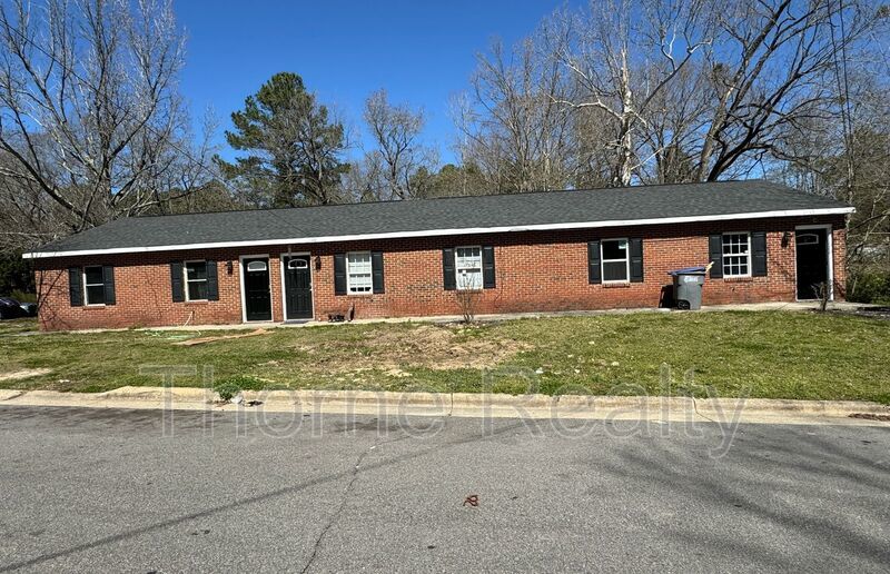 1625 Clark Street Apt. C Rocky Mount, NC 27801 Thorne Realty