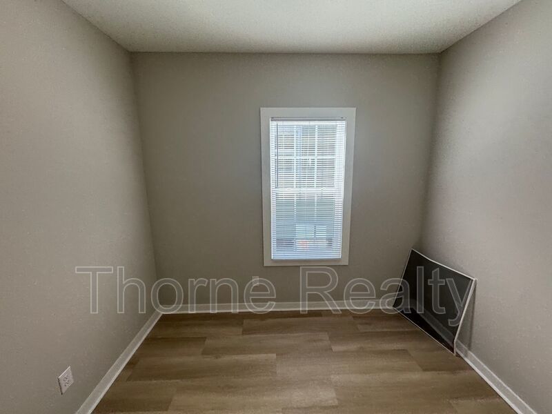 Like New 1 Bedroom Duplex - Walk to Rocky Mount Mills property image