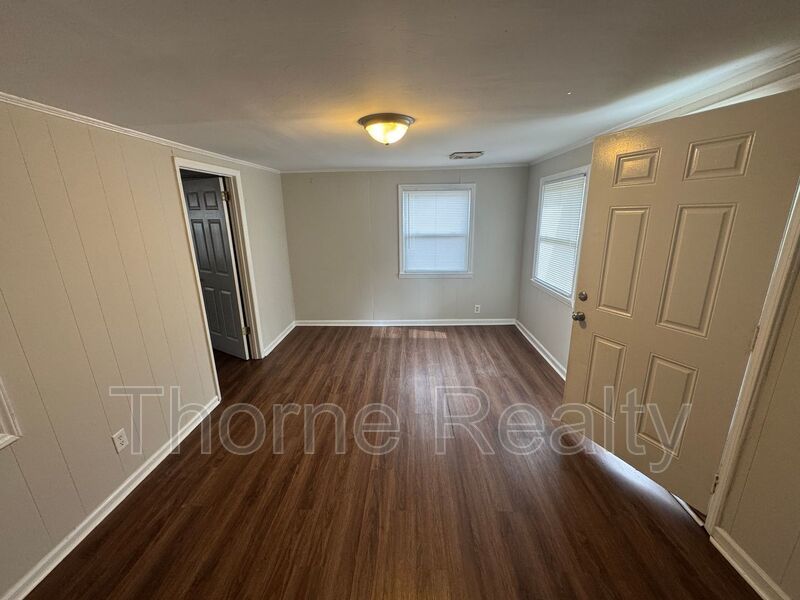 2 Bedroom House in Sharpsburg - New Central HVAC system property image