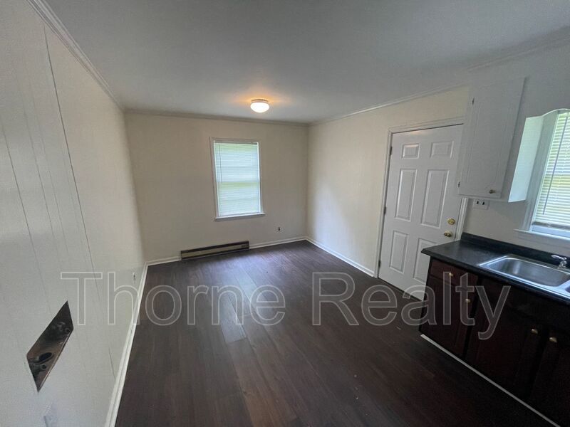 Single-Family Home: Near Shopping, Movie Theatre, and Rocky Mount Mills! property image