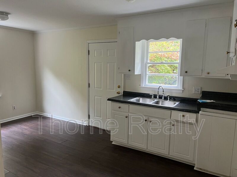 Single-Family Home: Near Shopping, Movie Theatre, and Rocky Mount Mills! property image