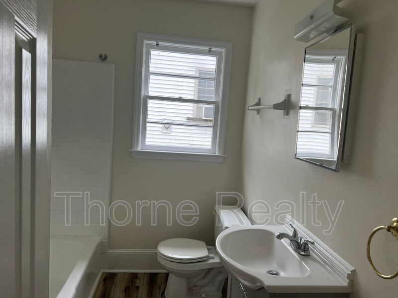 Single-Family Home: Near Shopping, Movie Theatre, and Rocky Mount Mills! property image