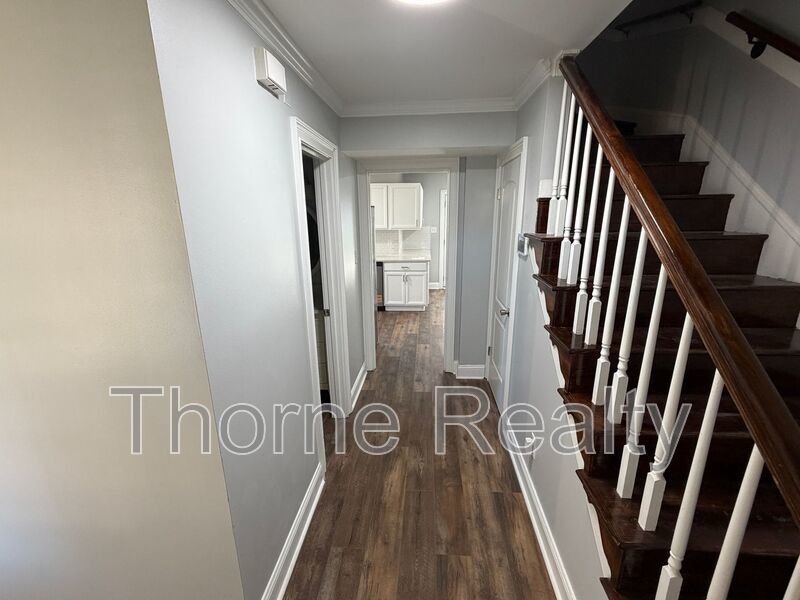 Remodeled bathrooms, new kitchen in this Nashville beauty - REDUCED!! property image