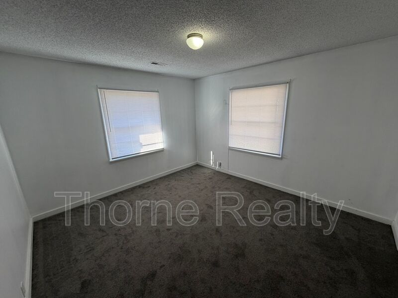 3 Bedroom House - Large Storage Building and Yard - Internet and Lawn Care included! property image