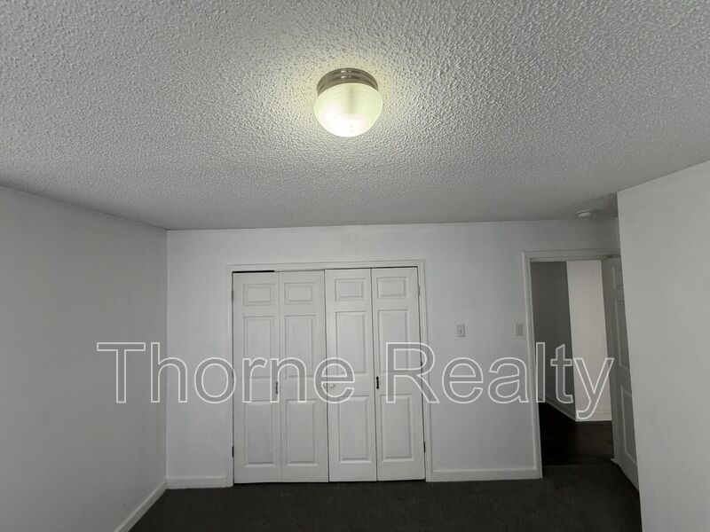 3 Bedroom House - Large Storage Building and Yard - Internet and Lawn Care included! property image