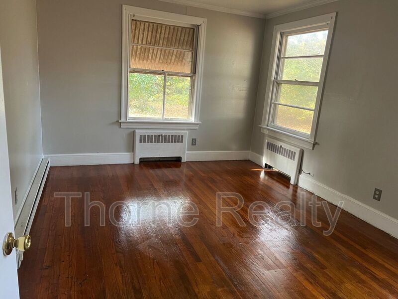 1 Bedroom Duplex - Housing Vouchers Accepted property image