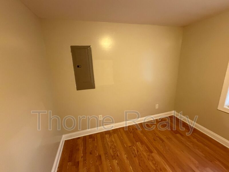 3 Bedroom with 2 Full Baths and Large Yard property image