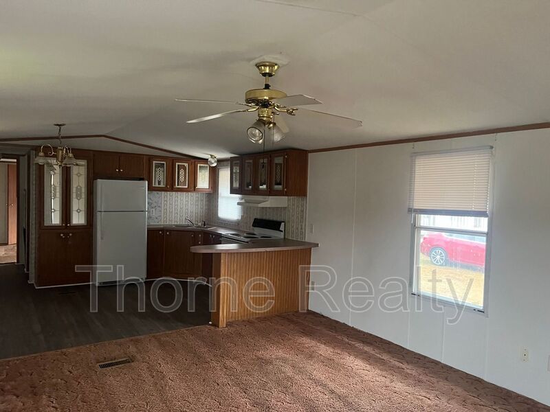 2 Bedroom Singlewide near Pinetops Hilltop Mobile Home Park property image