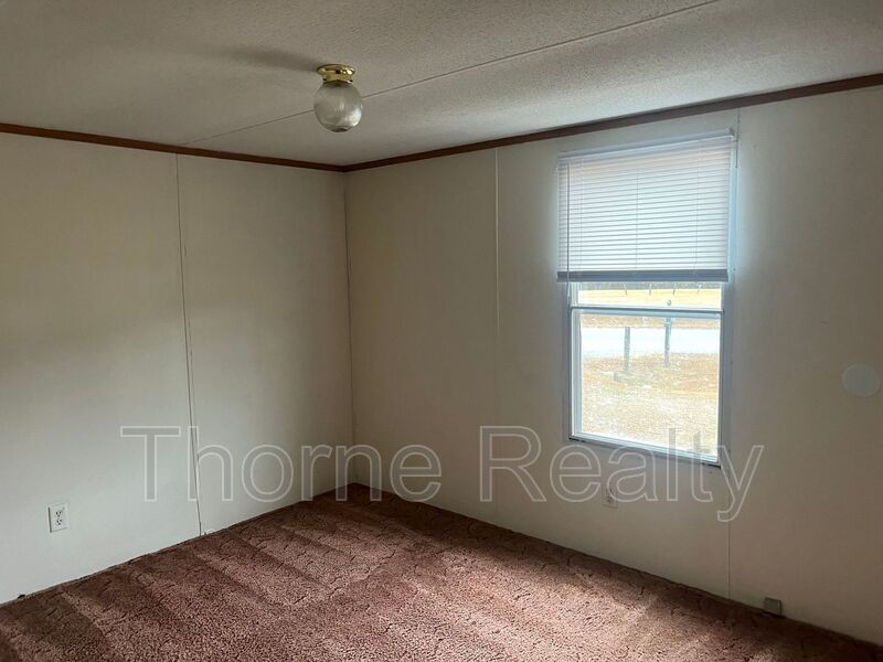 2 Bedroom Singlewide near Pinetops Hilltop Mobile Home Park property image