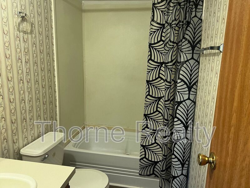 2 Bedroom Singlewide near Pinetops Hilltop Mobile Home Park property image