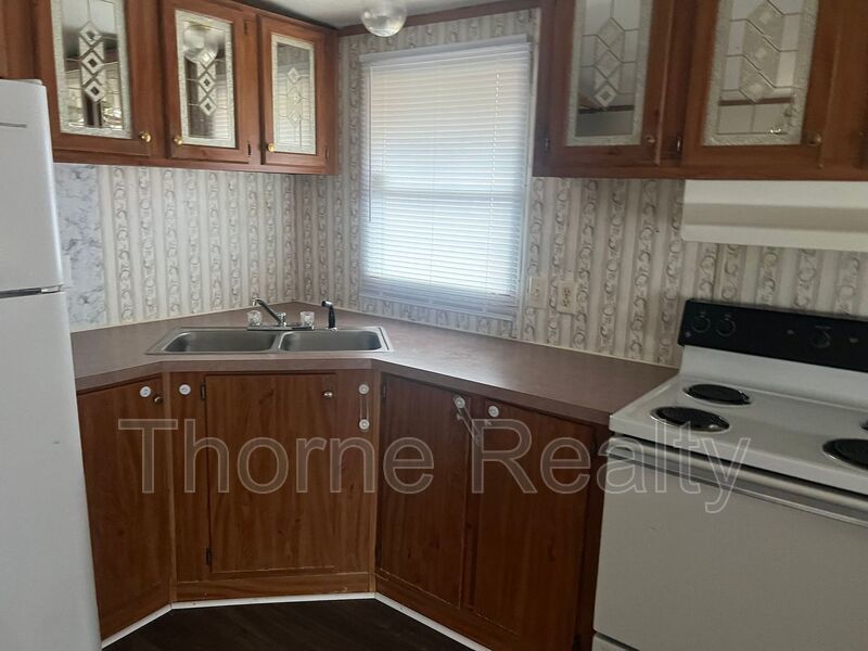 2 Bedroom Singlewide near Pinetops Hilltop Mobile Home Park property image