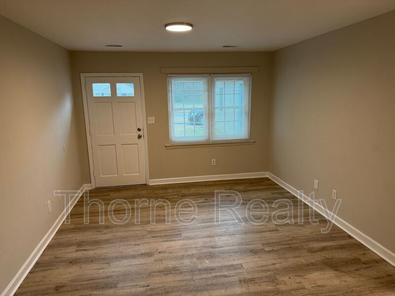Complete renovation - large 3 Bedroom apartment property image