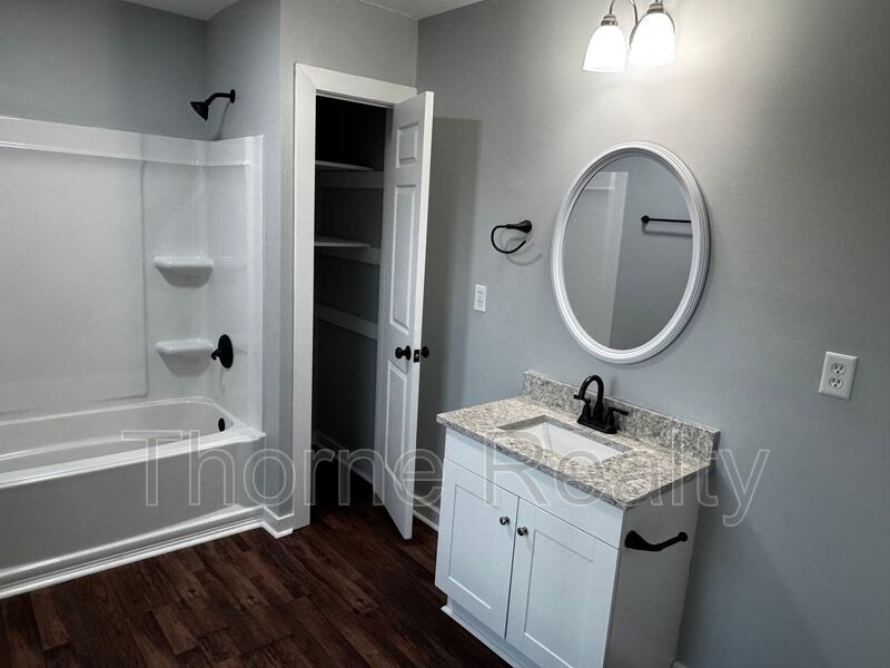 Modern 3BR / 2.5BA Home with Granite Kitchen, Loft and Storage property image