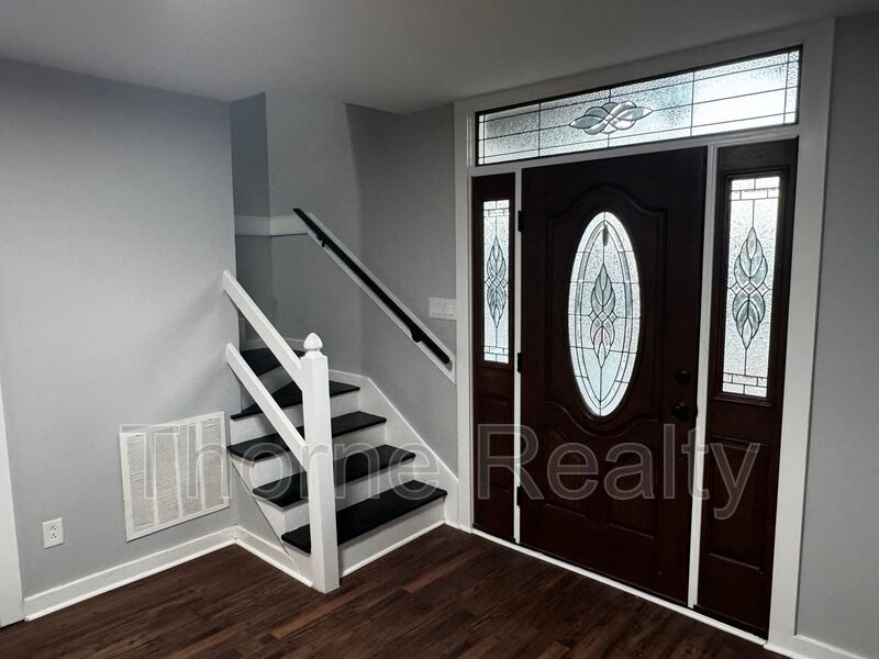 Modern 3BR / 2.5BA Home with Granite Kitchen, Loft and Storage property image