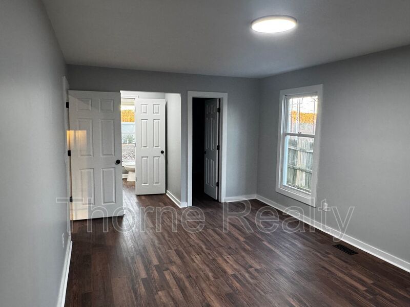 Modern 3BR / 2.5BA Home with Granite Kitchen, Loft and Storage property image