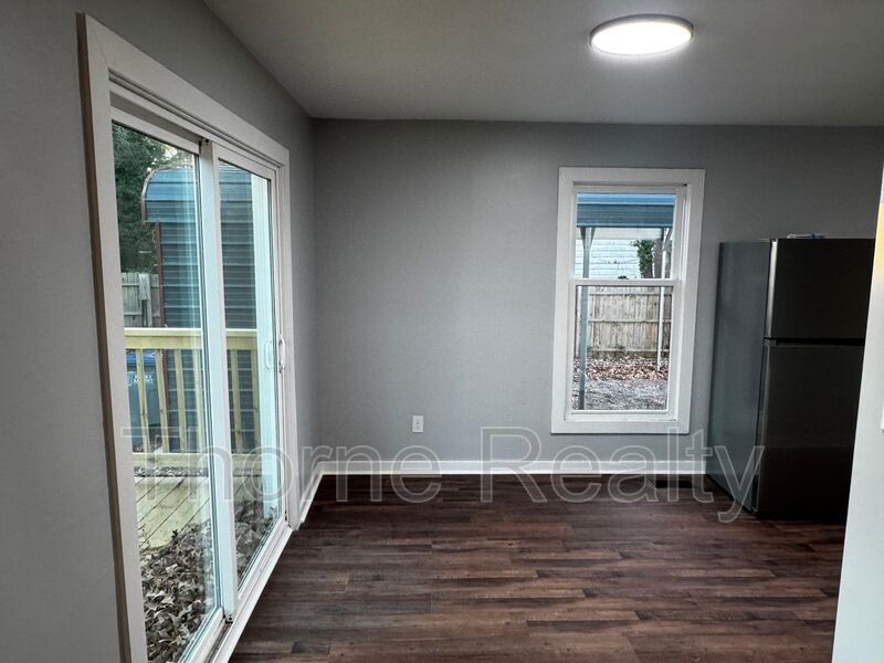 Modern 3BR / 2.5BA Home with Granite Kitchen, Loft and Storage property image