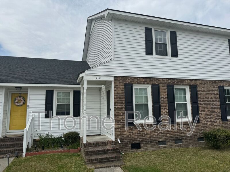 410 Holly Court Tarboro, NC 27886 Thorne Realty