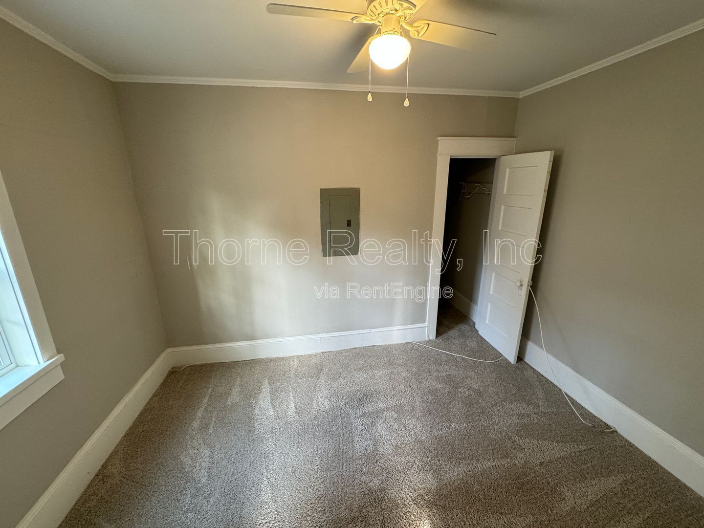 2 Bedroom Downstairs Apartment - Move In Special property image