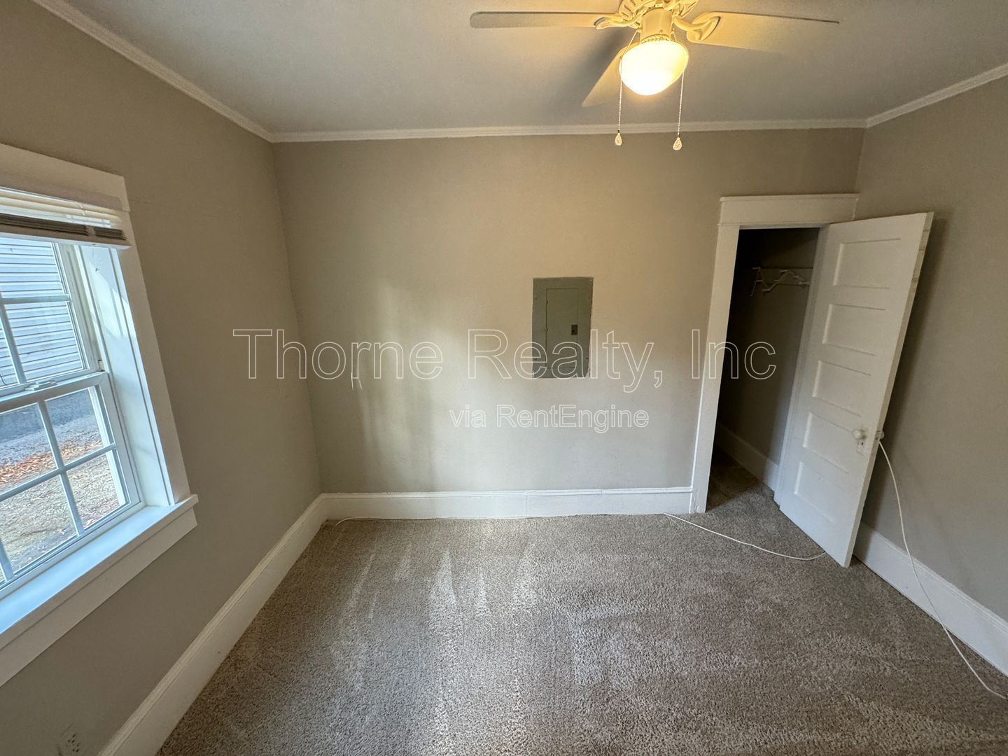 2 Bedroom Downstairs Apartment - Move In Special property image
