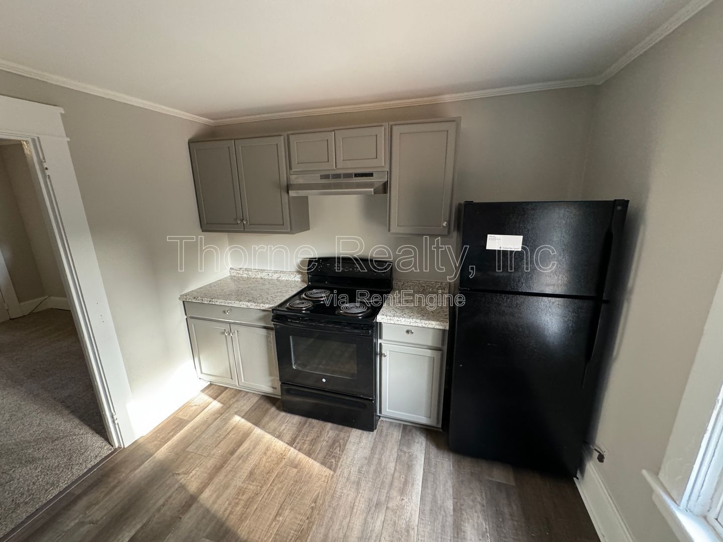 2 Bedroom Downstairs Apartment - Move In Special property image