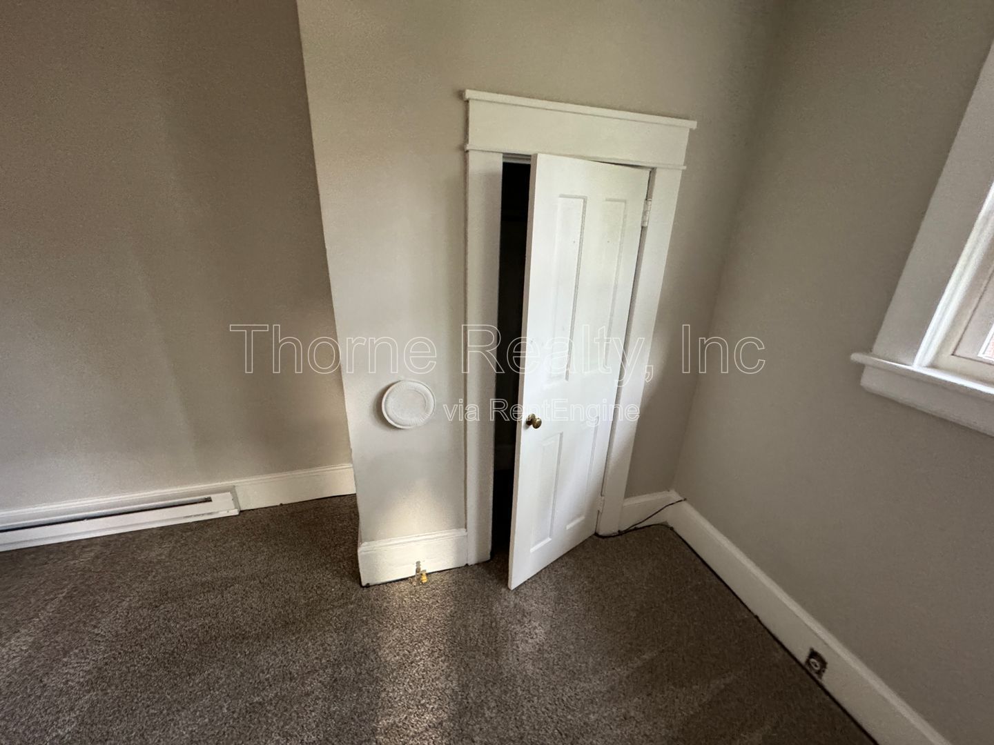 2 Bedroom Downstairs Apartment - Move In Special property image