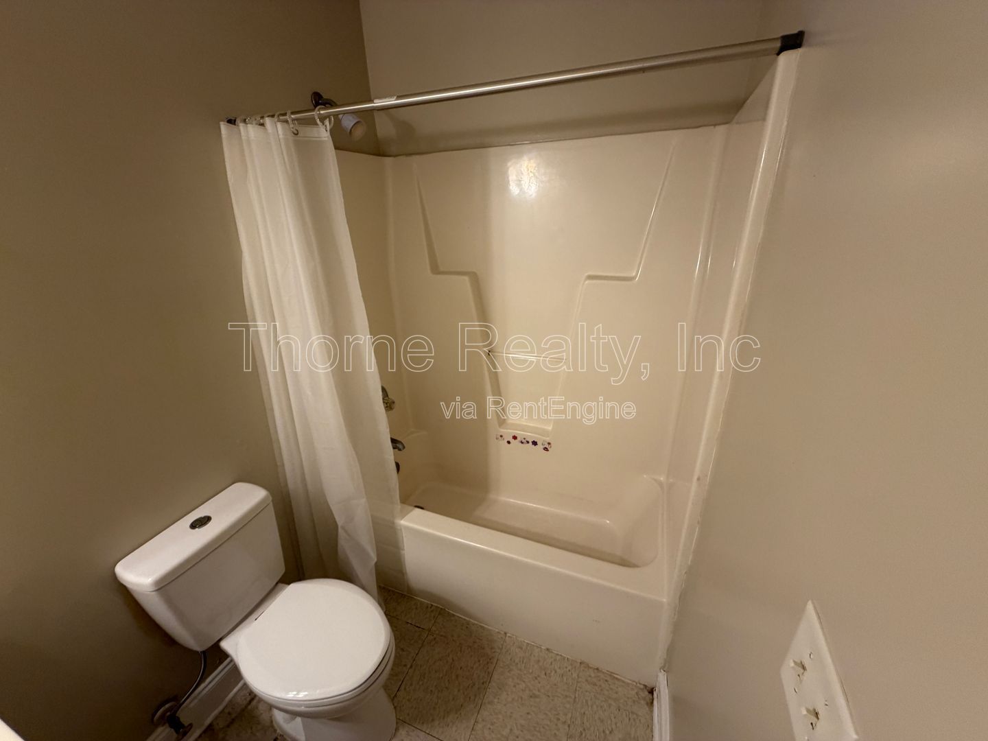 3 Bedroom with 2 Full Baths and Large Yard property image